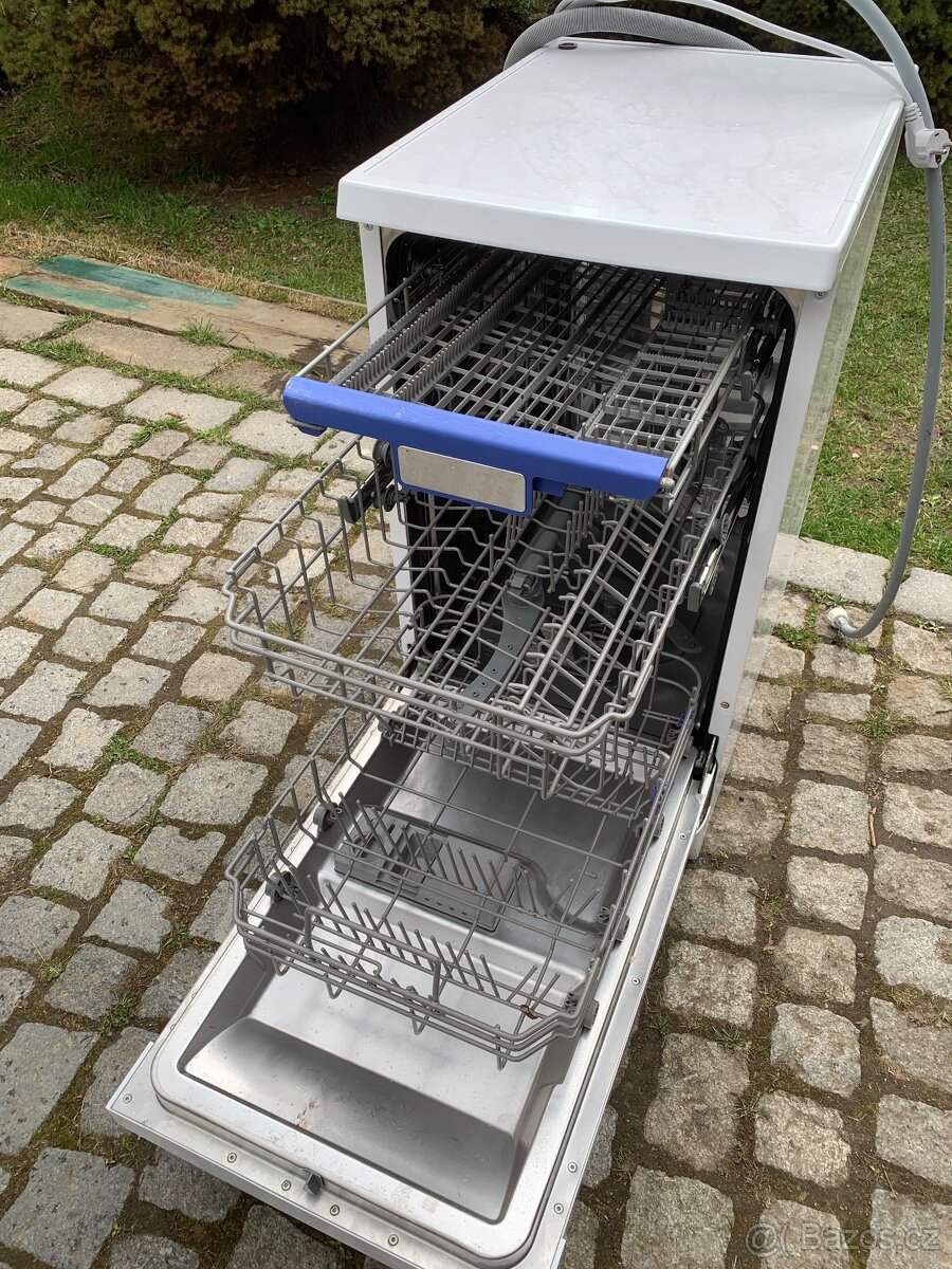 Myčka na nádobí - 2