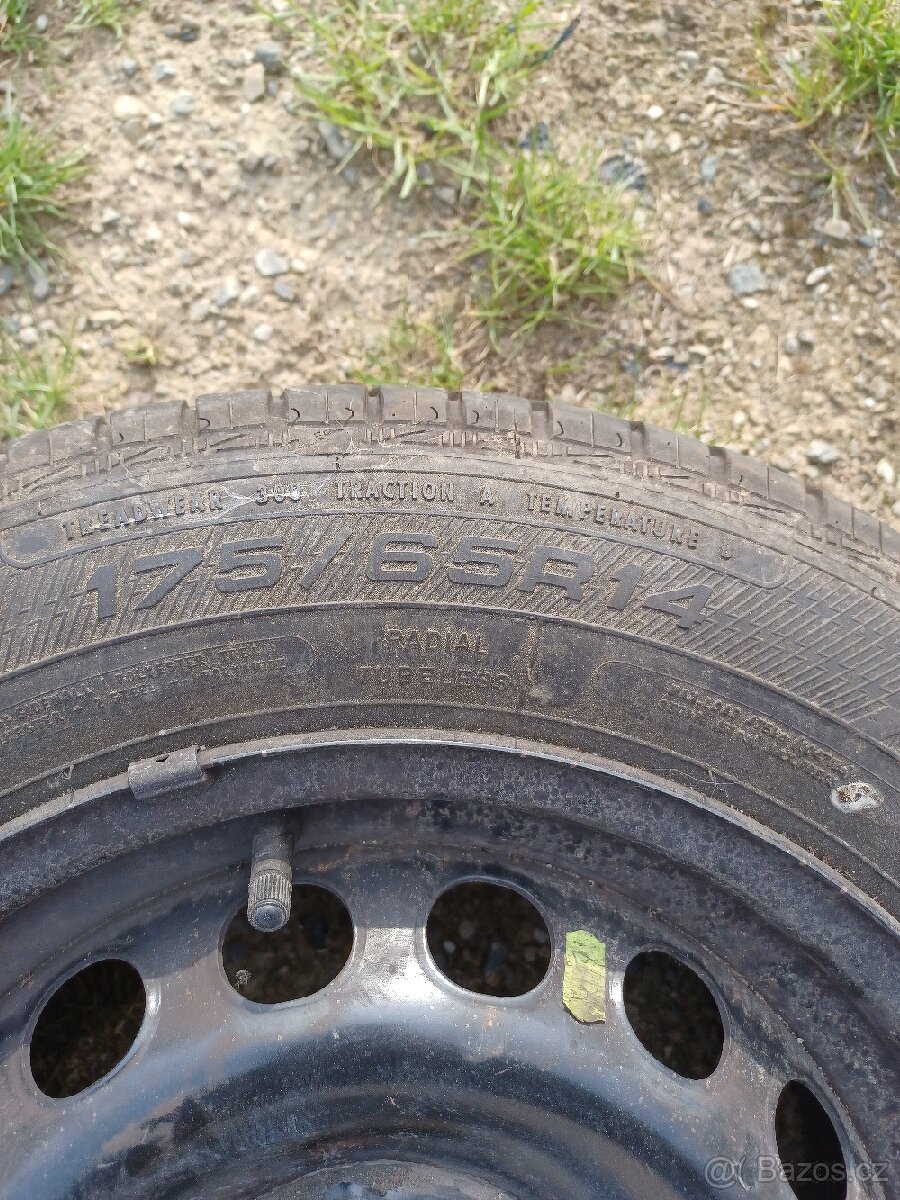 Kola na auto 2ks - 2