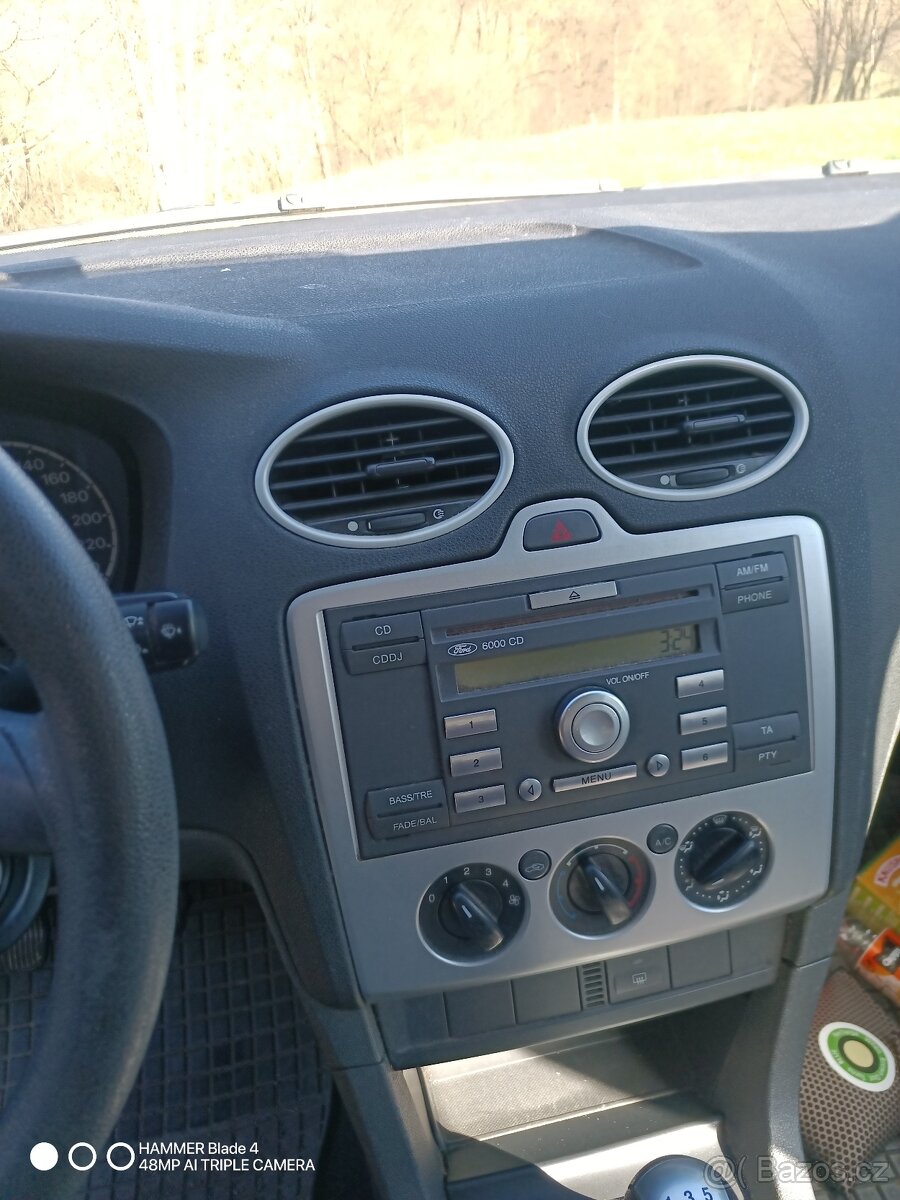 Ford Focus 1,6 74 kW - 2