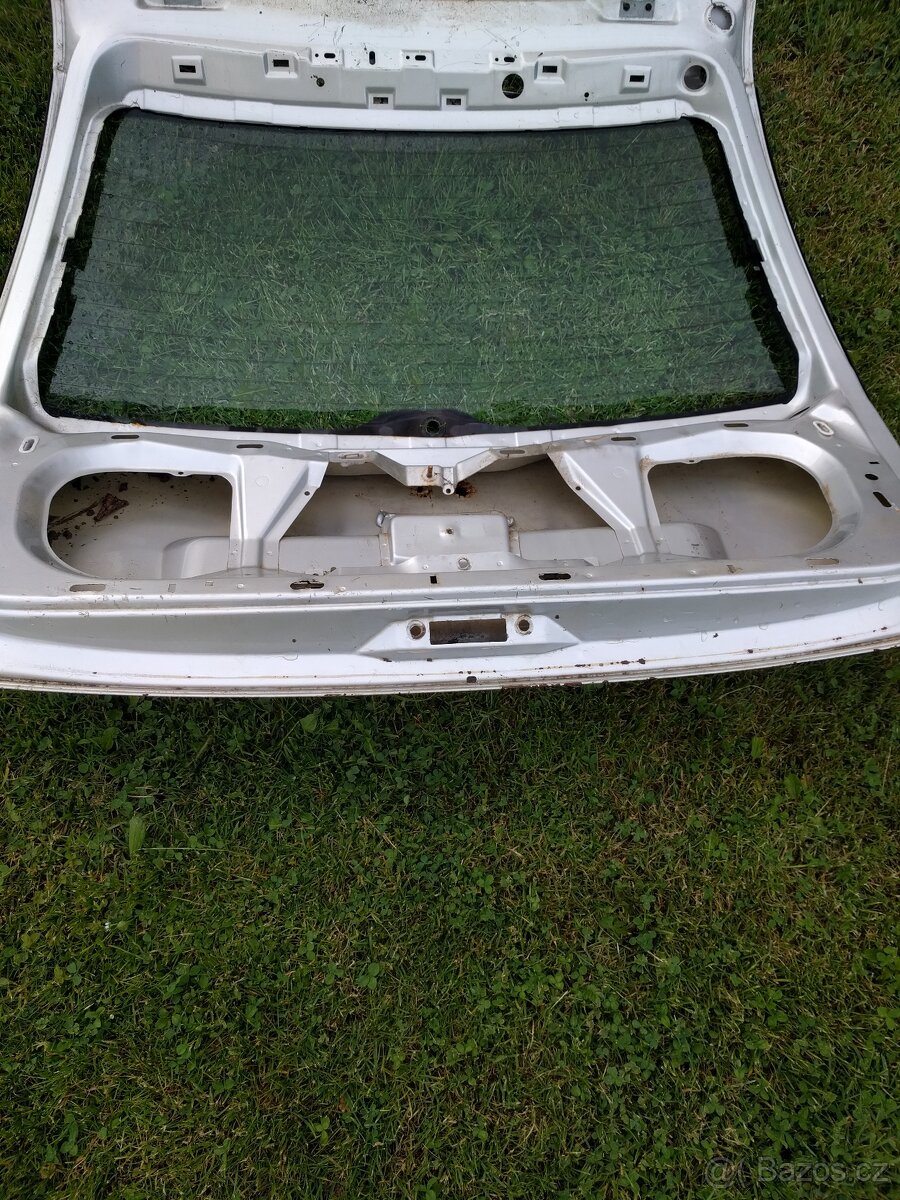 Páté dveře Škoda Octavia I combi - 2