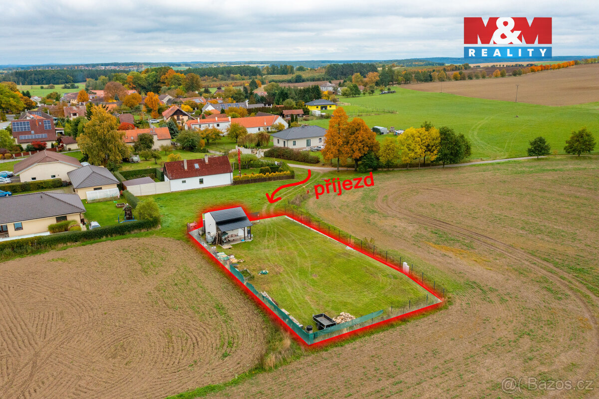 Prodej pozemku, 755 m², Křenovice - 2