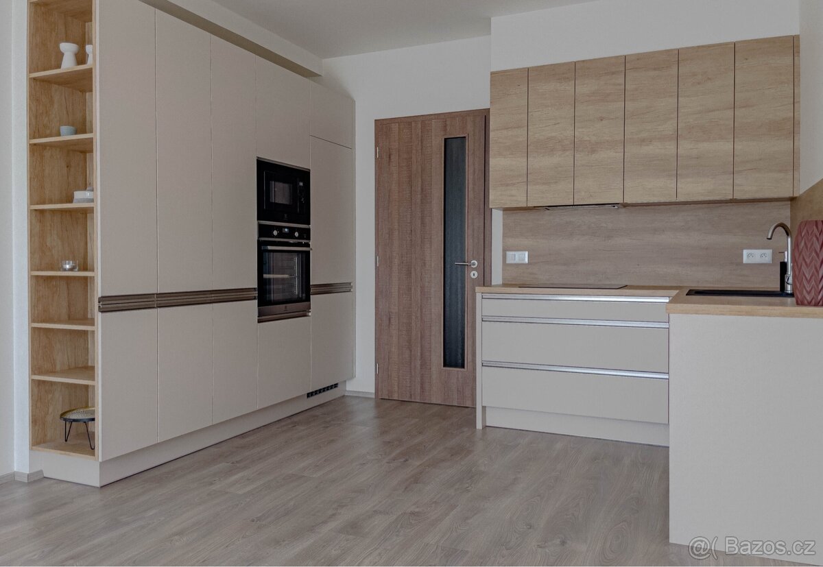 Pronájem 1+kk s balkónem a garáží - 2