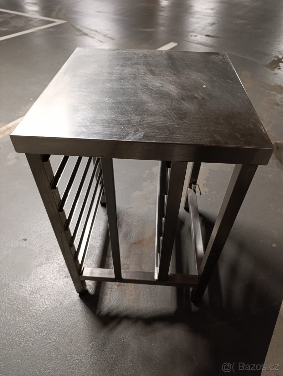 Nerez stojan/podstavec na troubu,konvektomat - 2