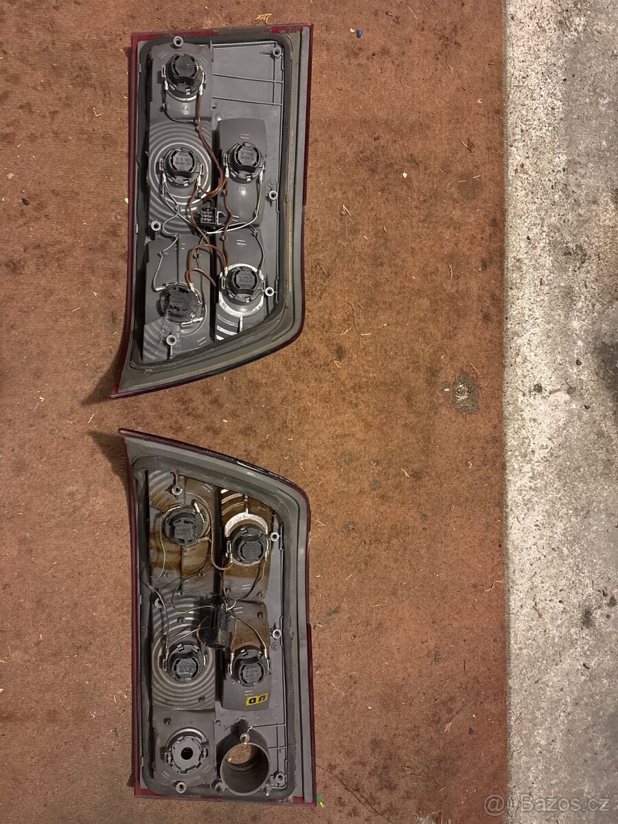 Zadní světla Opel calibra - 2