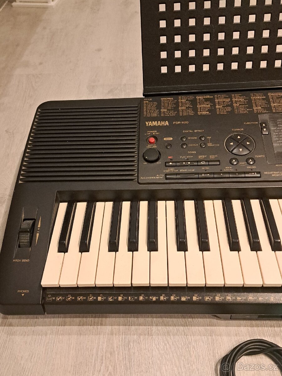Klávesy Yamaha PSR-620 - 2