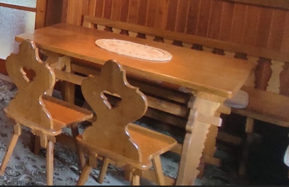 Prodám dubový masivní stůl + 6 židlí - 2