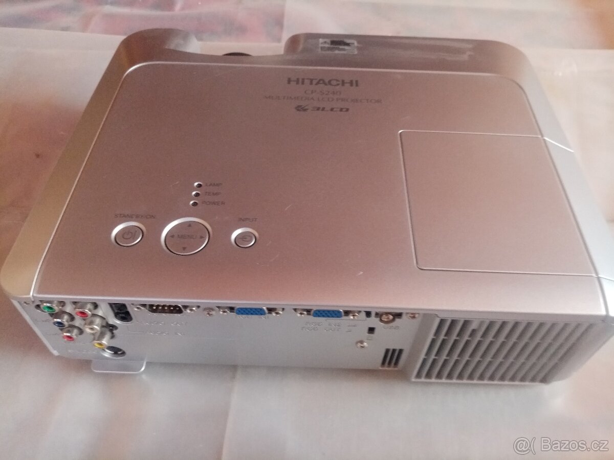 Dataprojektor Hitachi CP-S240 - 2