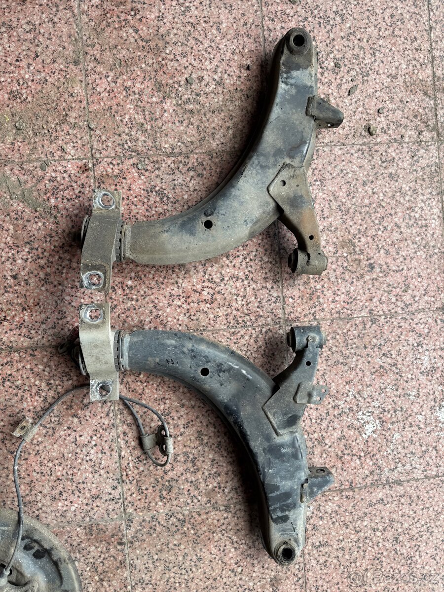 Rám, těhlice, Ramena Subaru Forester SG - 2