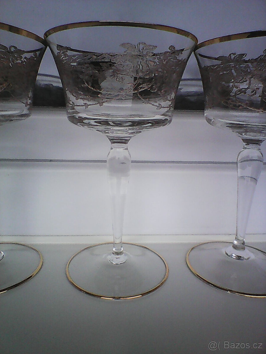 sklenice na víno - 2