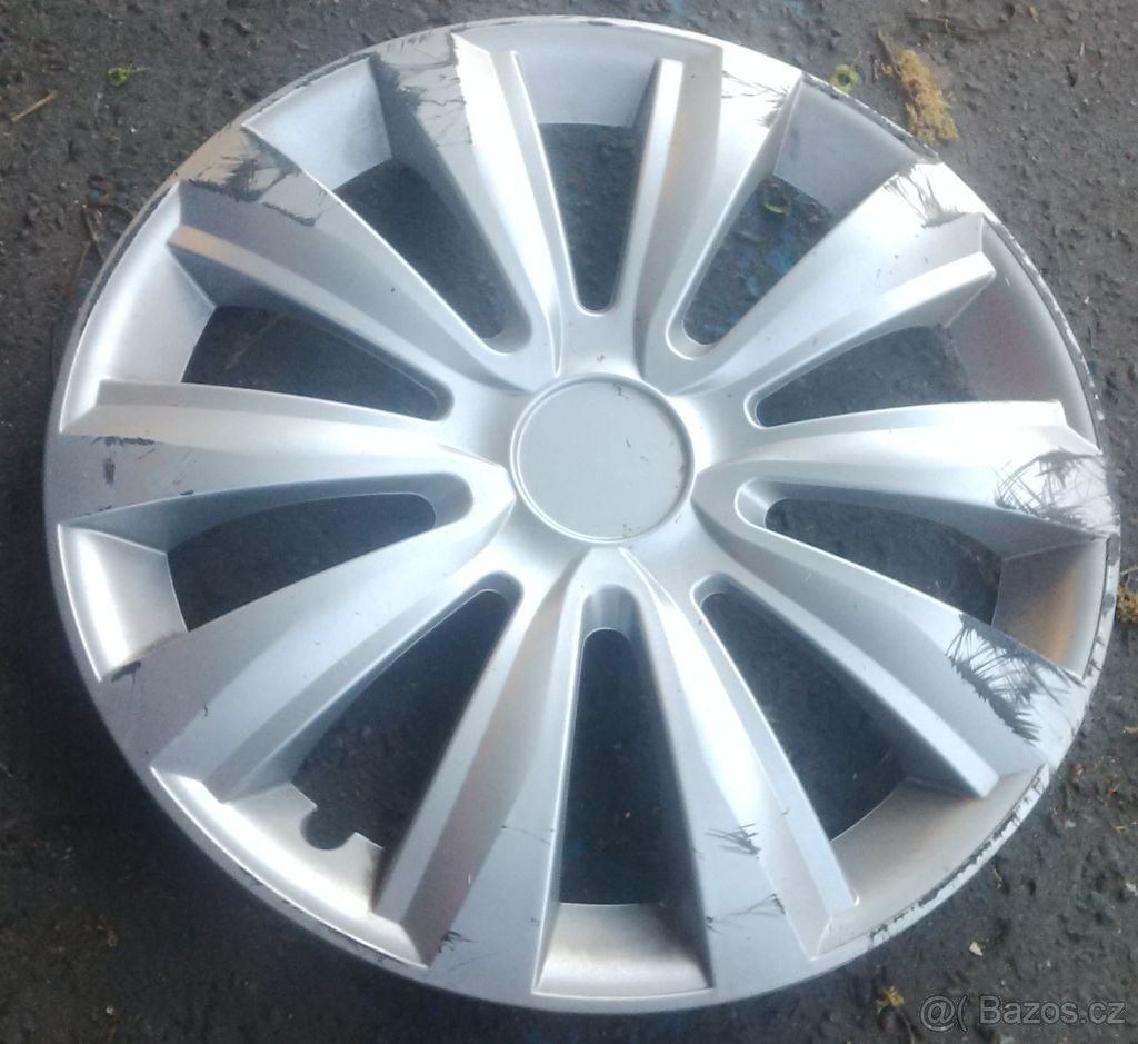 Poklice 15" Delta Quad Versaco Luxury Dacia po 1ks kryt kola - 2