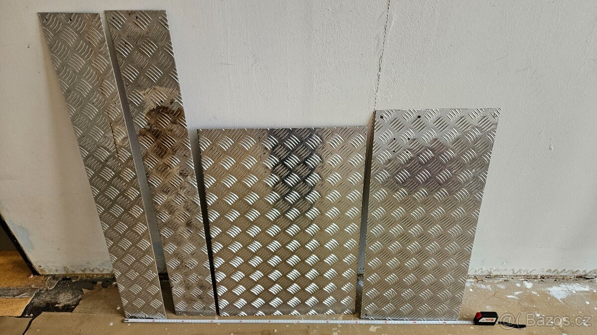 Rýhovaný slzičkový hliníkový plech - 2