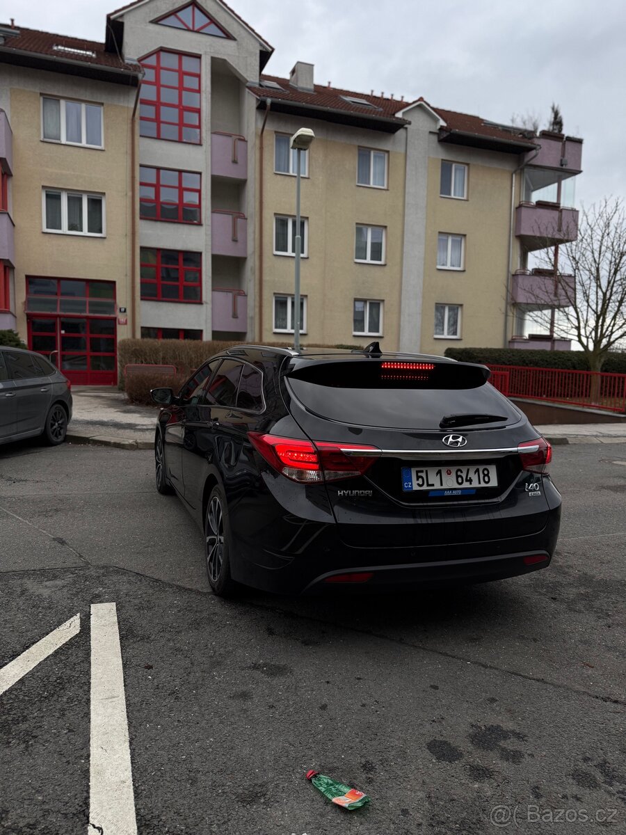 Hyundai i40 1.7 CRDi - 2