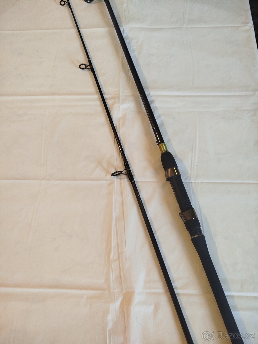 RYBÁŘSKÝ PRUT MIKADO TAURUS PILK 2,4m, 180g - 2