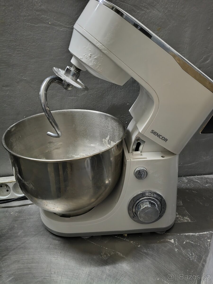 Kuchyňský robot Sencor v záruce - 2