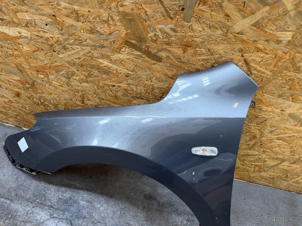Levy blatnik Hyundai i30 2011 - 2