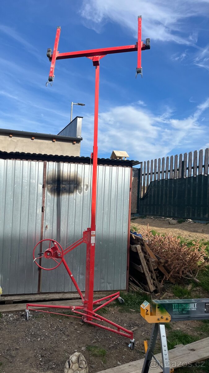 Zvedák na sádrokarton - 2