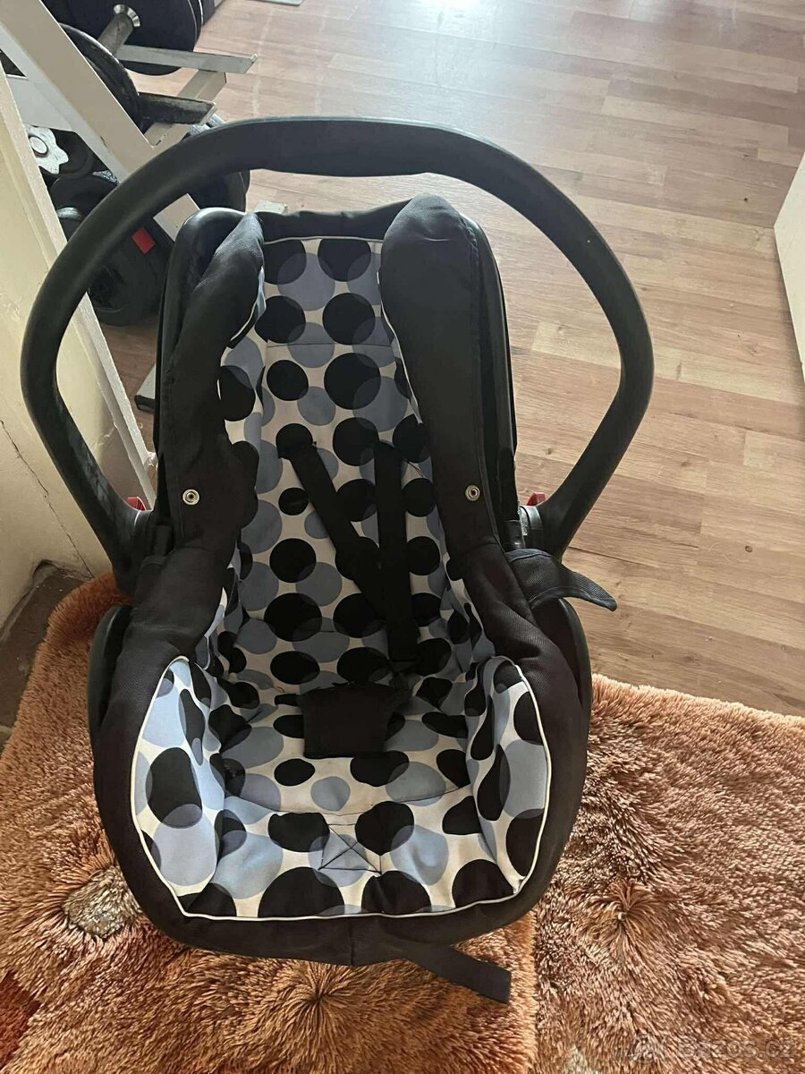 Kocarky, sedacka do auta - 2