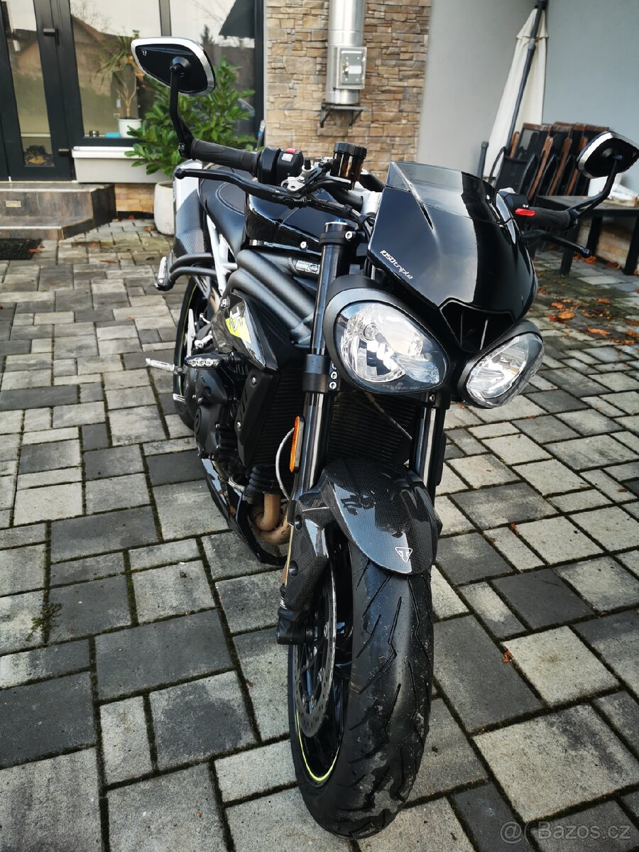 Triumph Speed Triple 1050 RS - 2