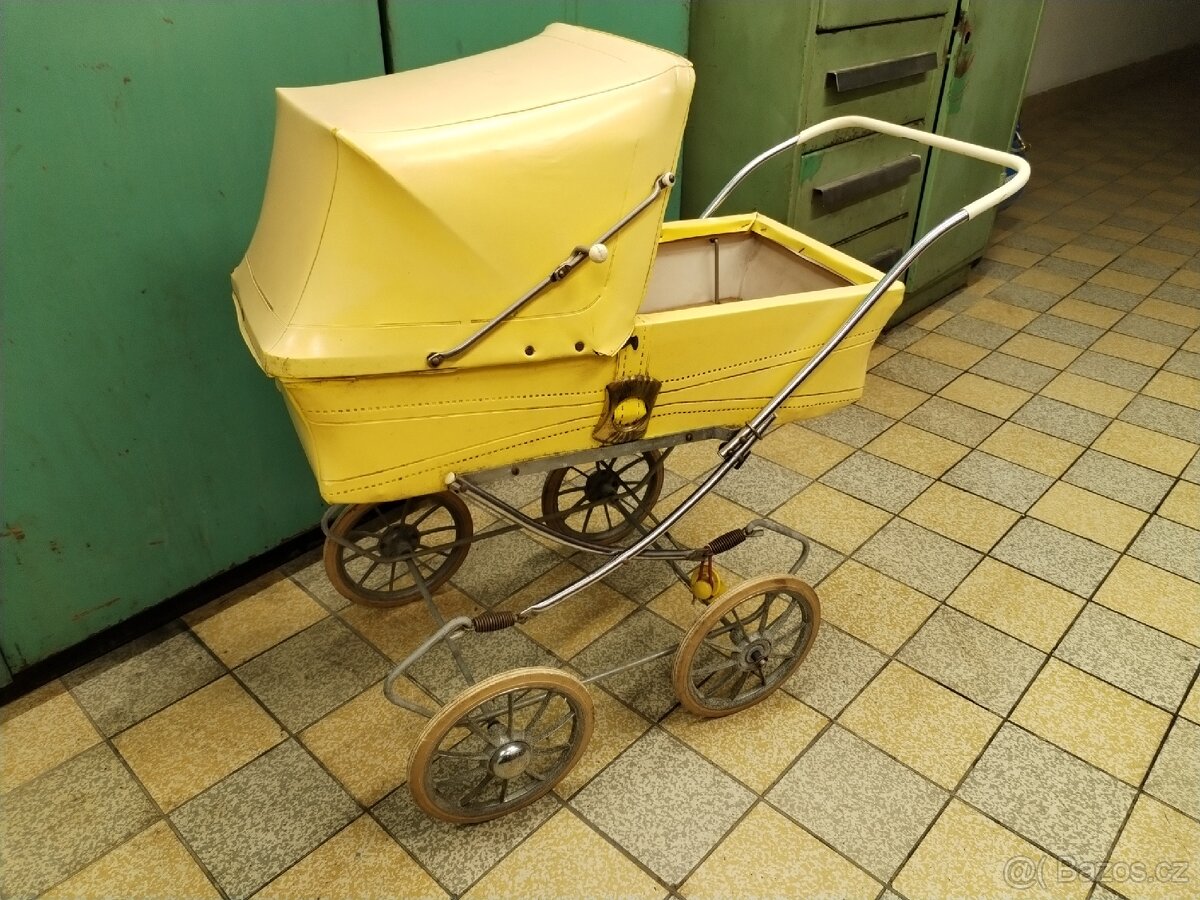 Liberta dětský kočárek pro panenky - 2