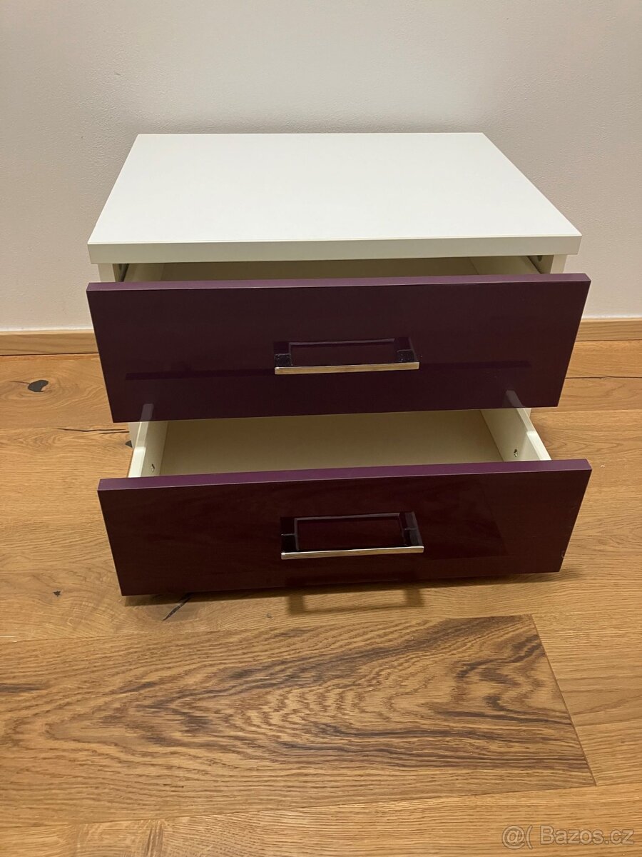 Pr. noční stolky - 2