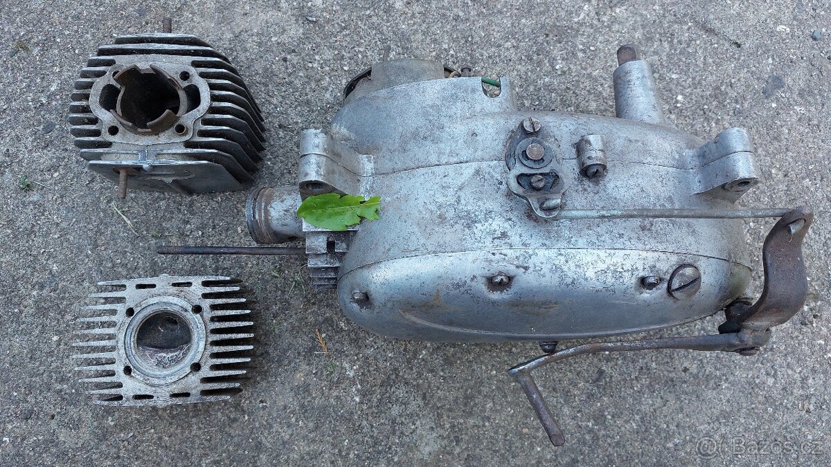 Motor Jawa Pionýr 05 fichtl pařez - 2