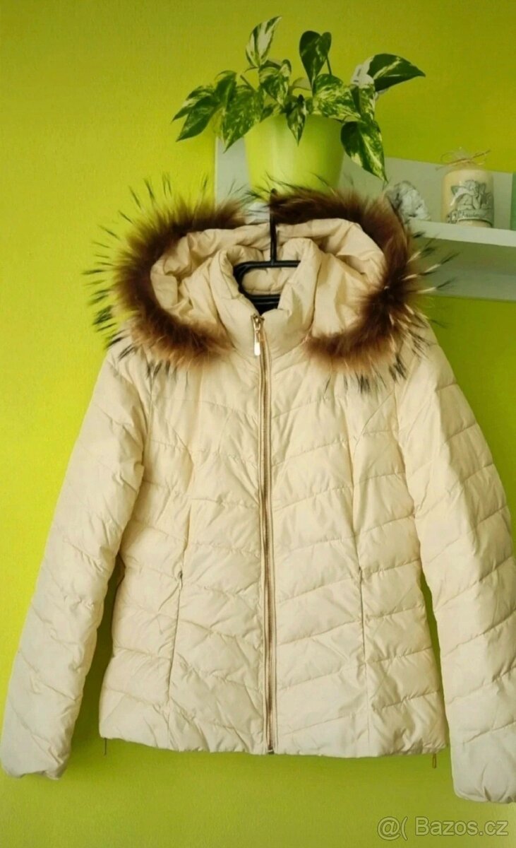 Dámská zimní bunda s kapucí Attentiff - 2