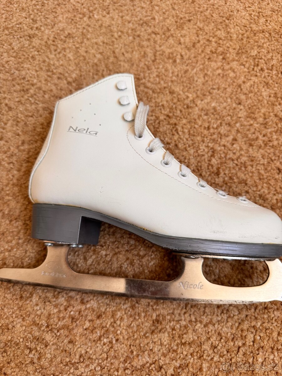 Brusle Botas Nela vel.34 - 2