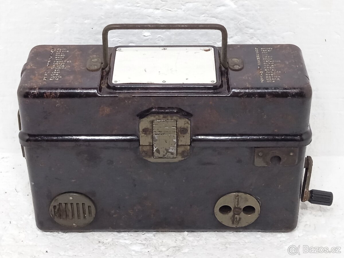 Tesla TP25 - Vojenský bakelitový telefon s induktorem - ČSSR - 2