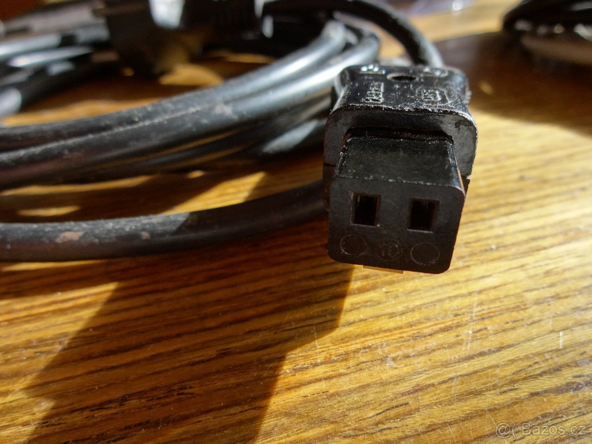 KABEL napájecí, TESLA, 230V, menší koncovka, délka 1,5m - 2