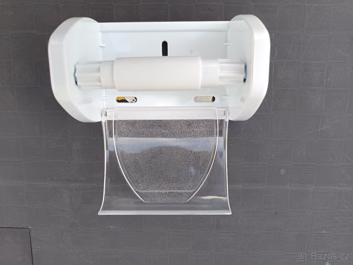 Držáky na toaletní papír - 2