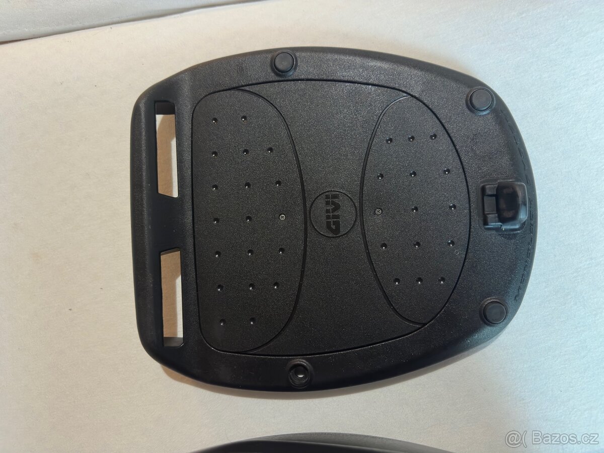 Kufr top case GIVI monokey - 2