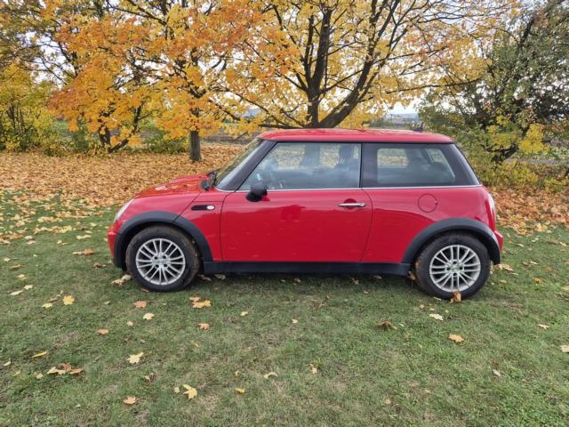 Prodám Mini One 1.6i 66kw R50 - KLIMATIZACE - 2