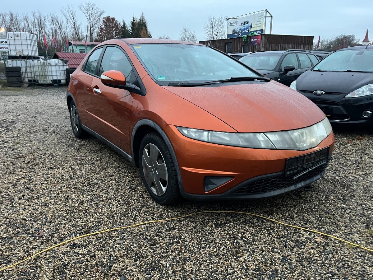 Honda Civic 1,4 - 2