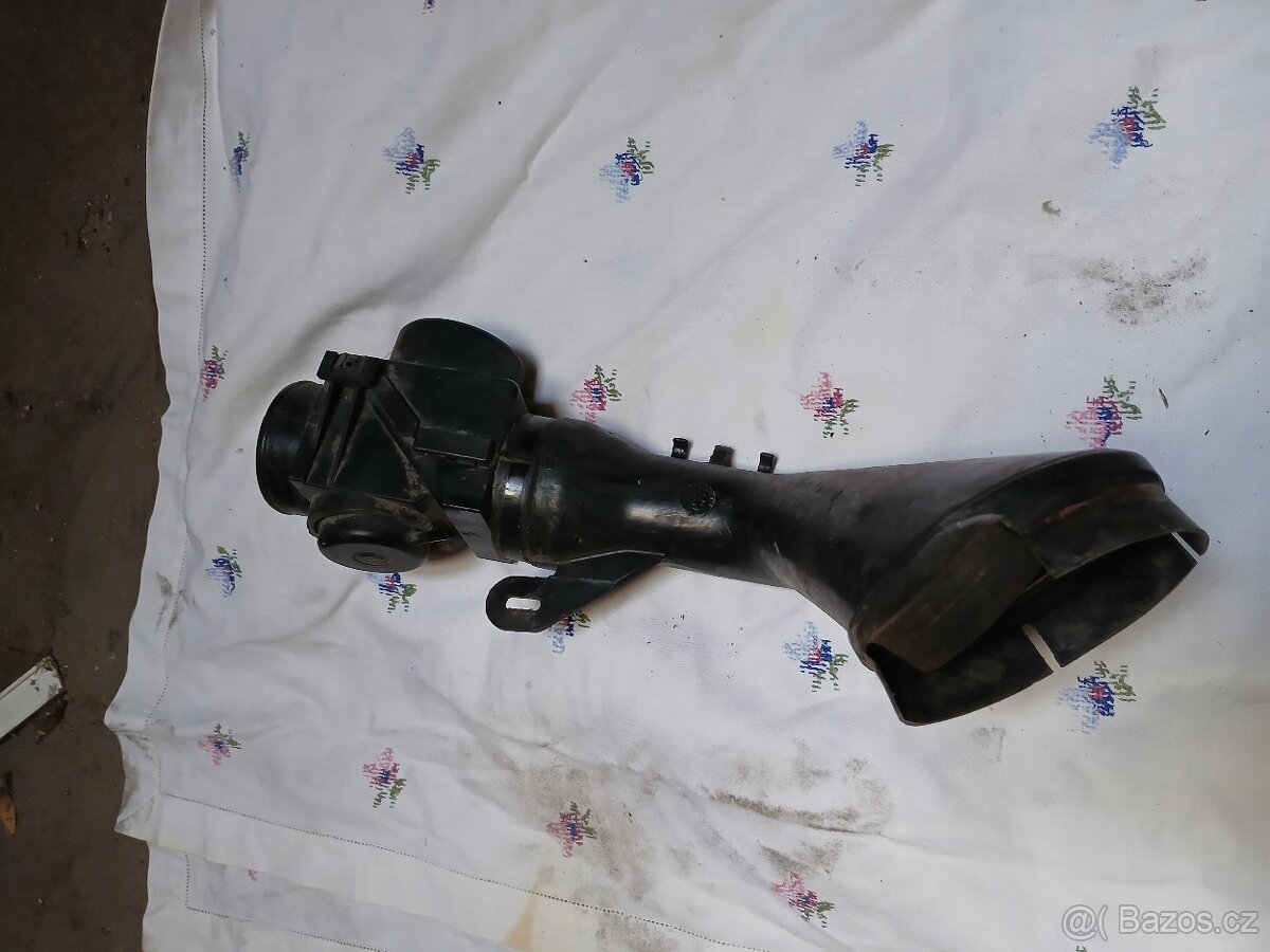 Peugeot 205 - díly sání - 2