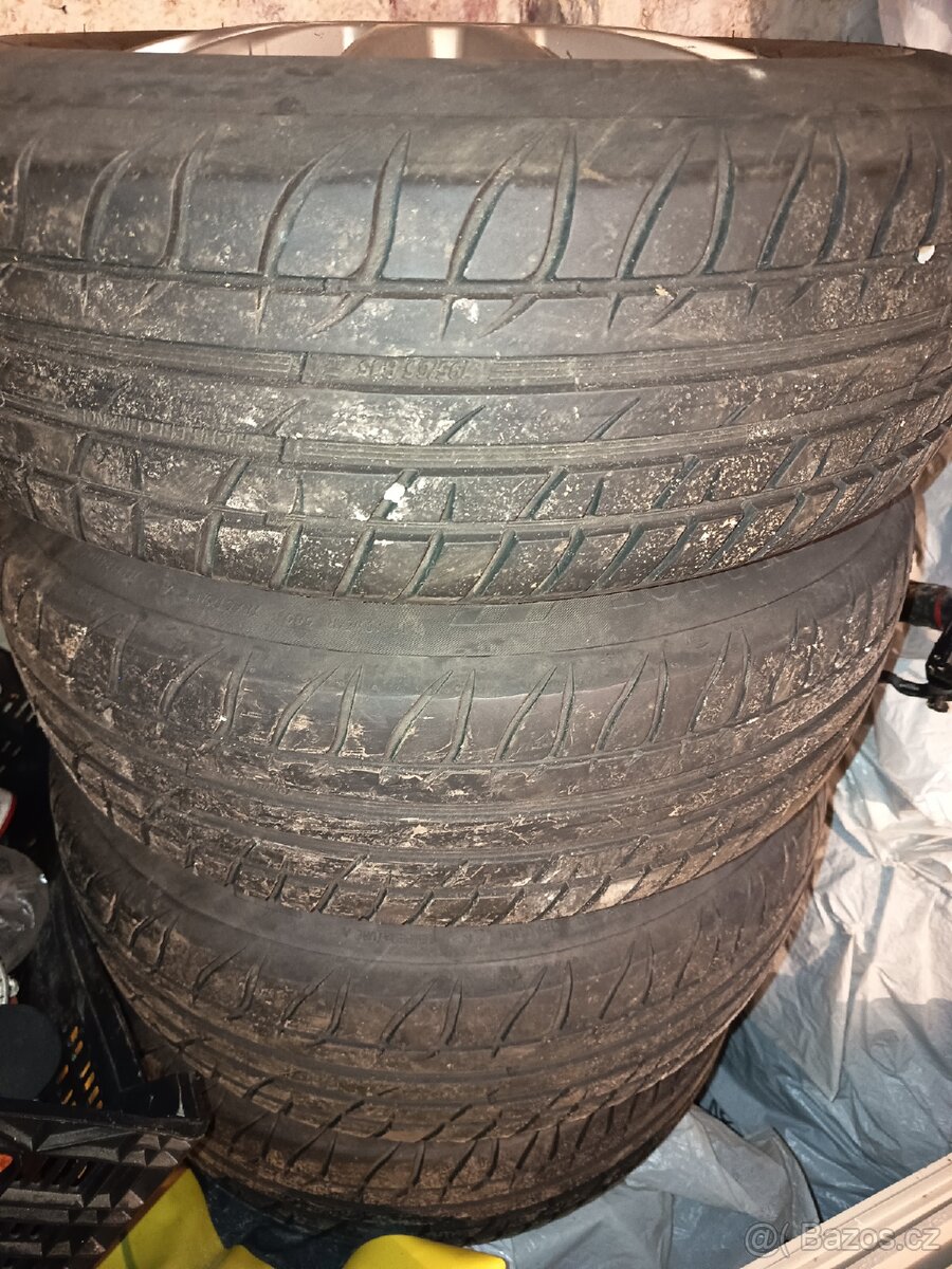 Alu kola Volkswagen 195 65 15 - 2