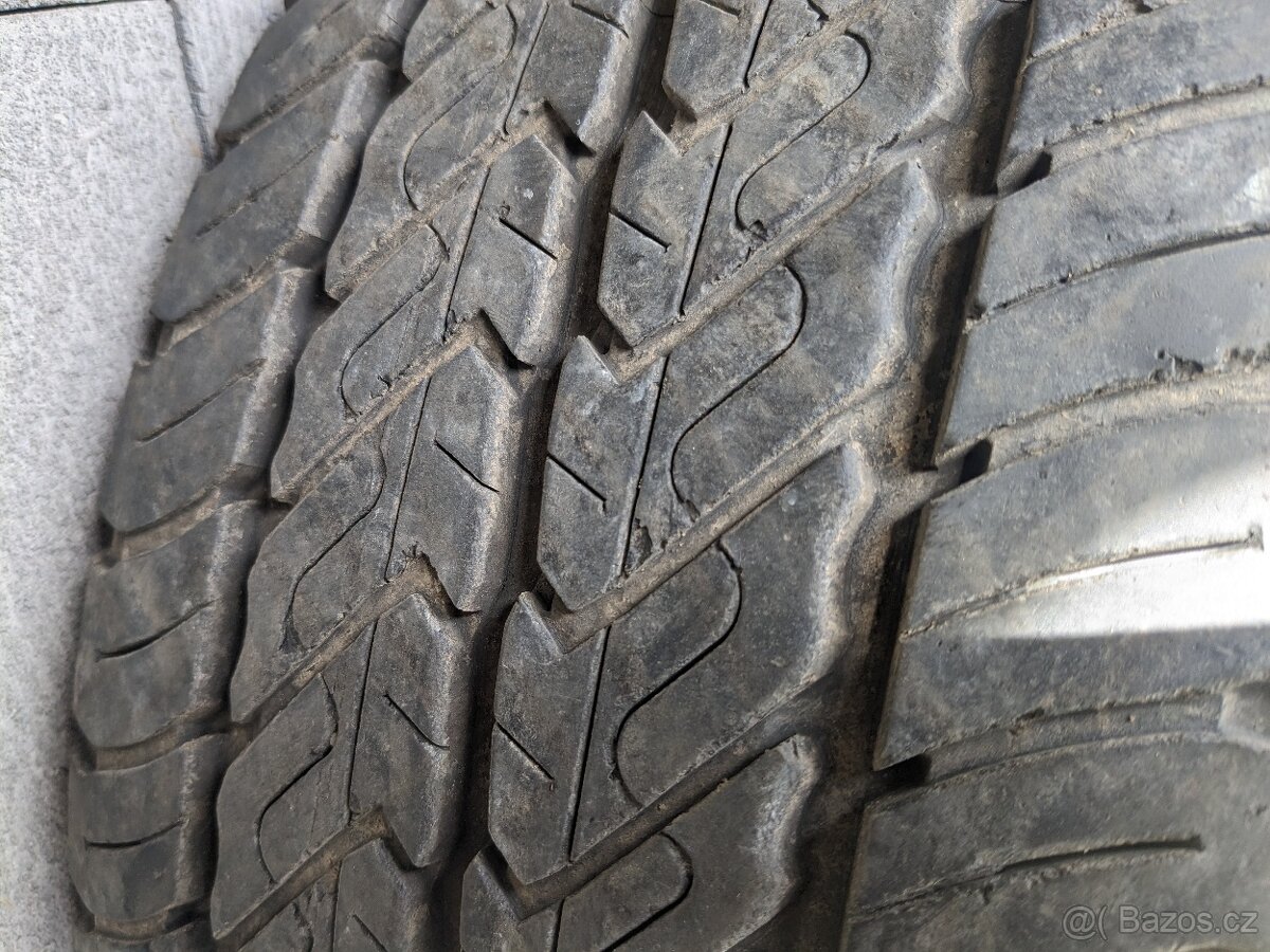 Pneu DUNLOP 225/55/R17C - 2