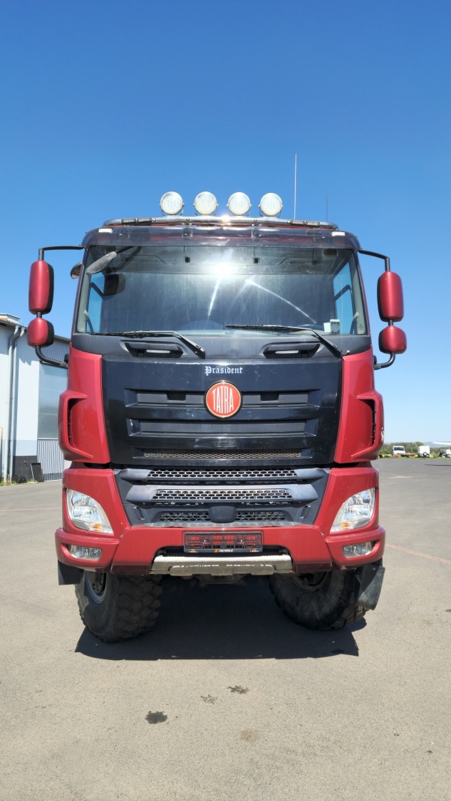 Tatra Phoenix 8x8 President - 2