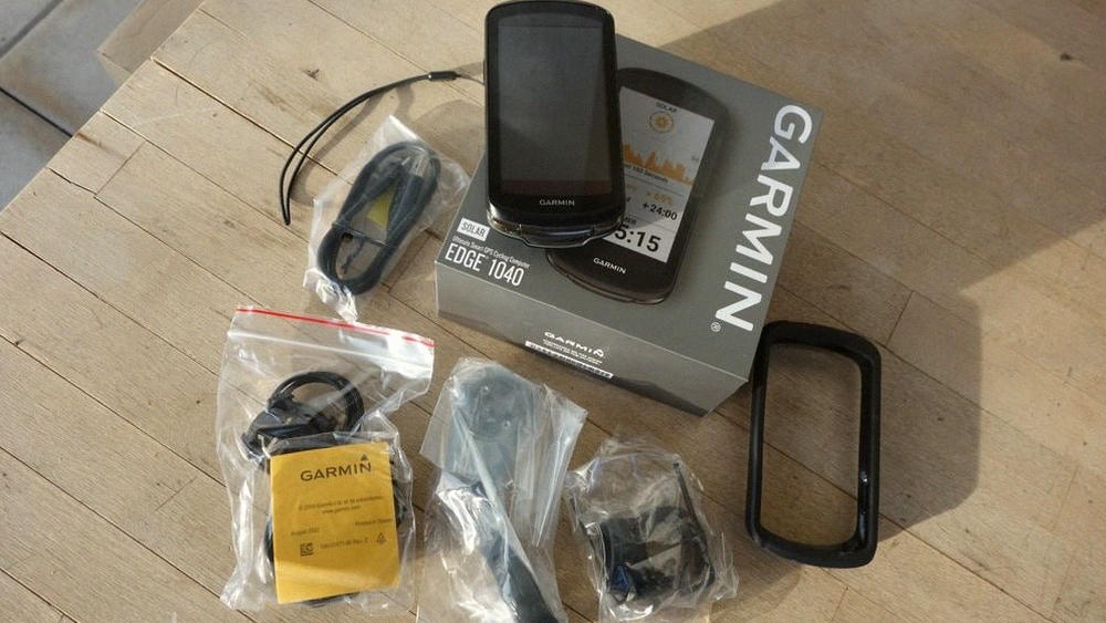 Garmin Edge 1040 Solar s příslušenstvím - 2