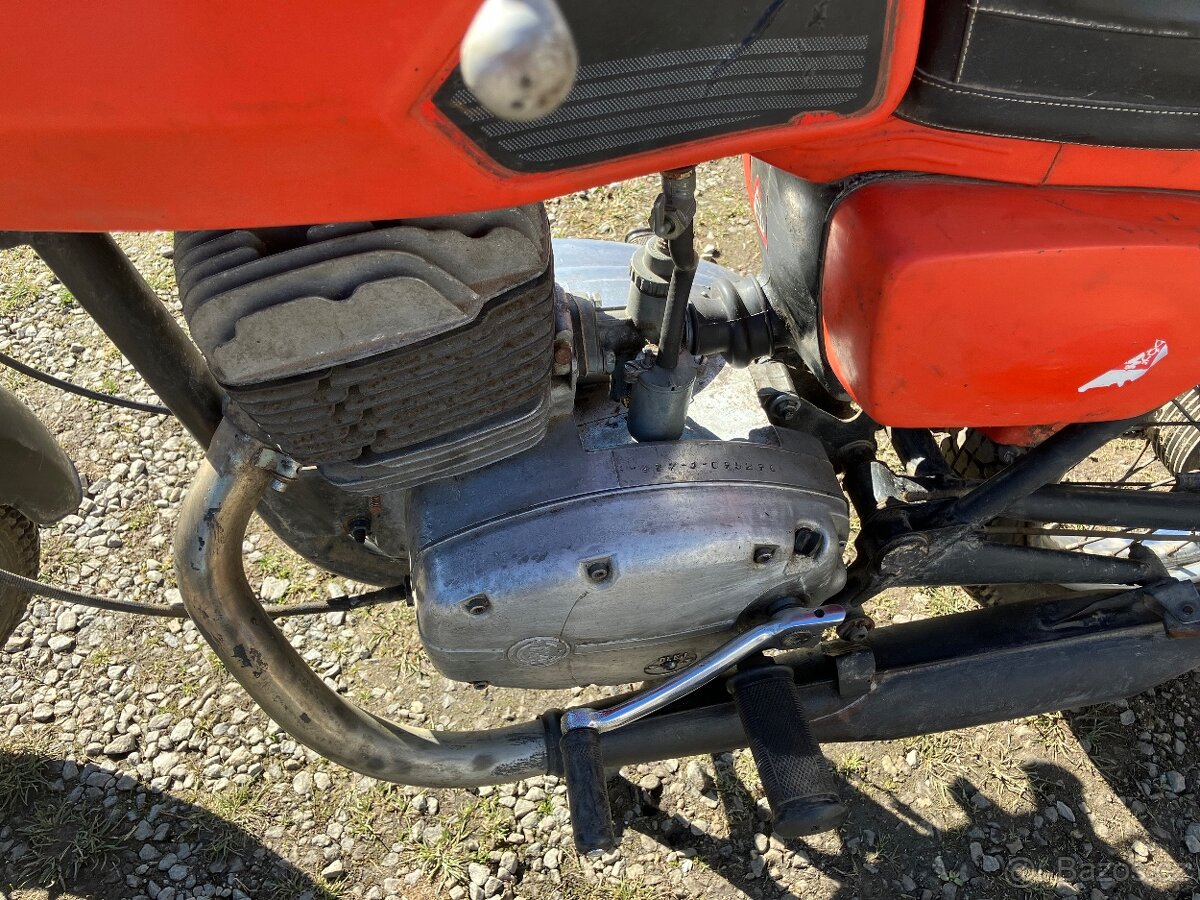 Čz 175/487 r.v 1986 - 2