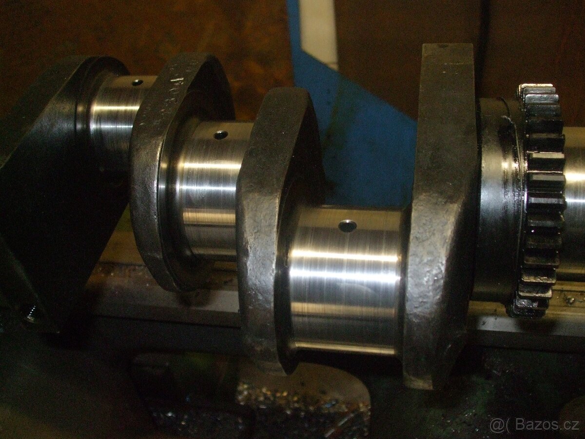 zetor 25 polomotor - 2