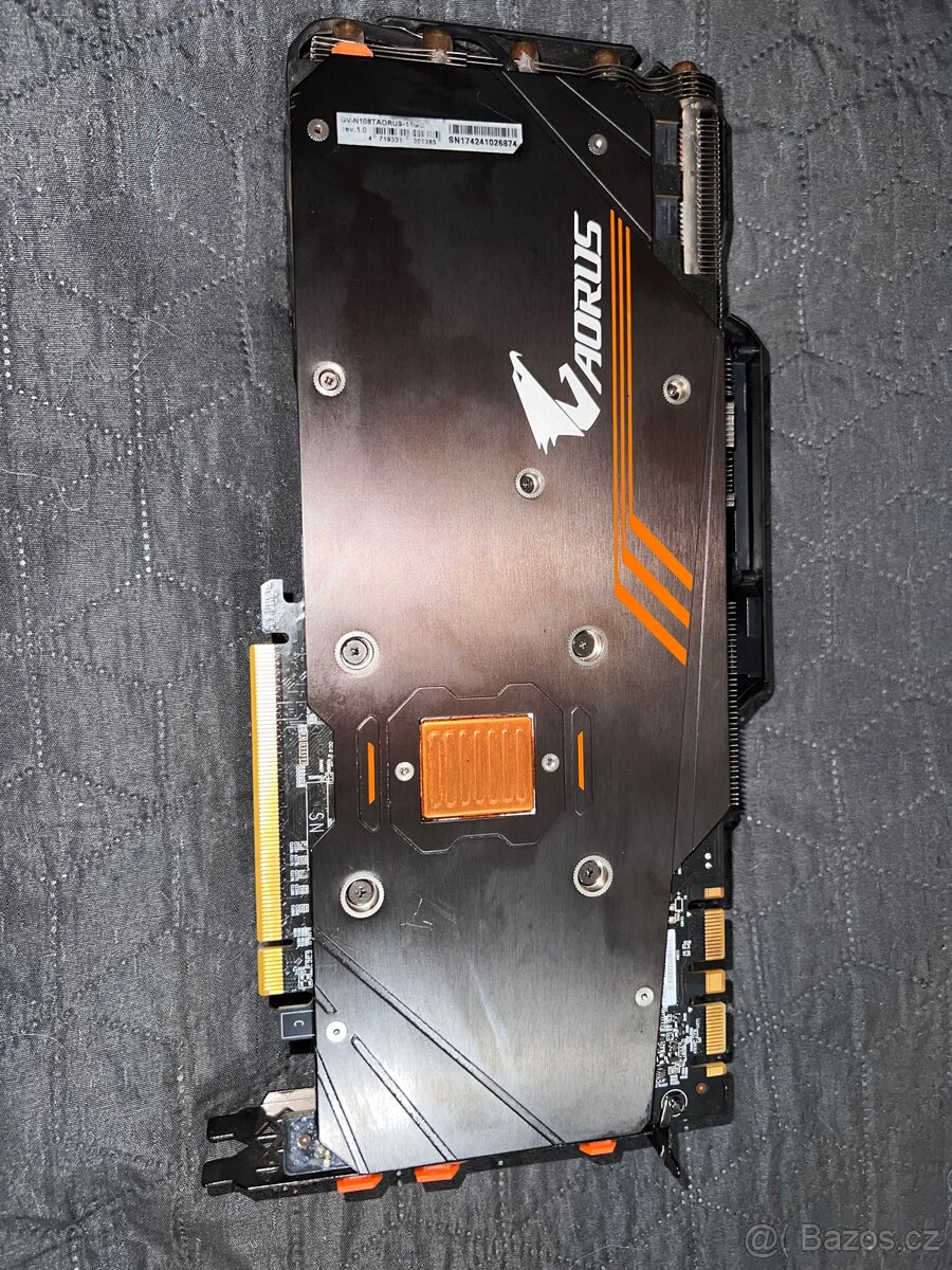 AORUS GeForce GTX 1080 Ti 11G - 2