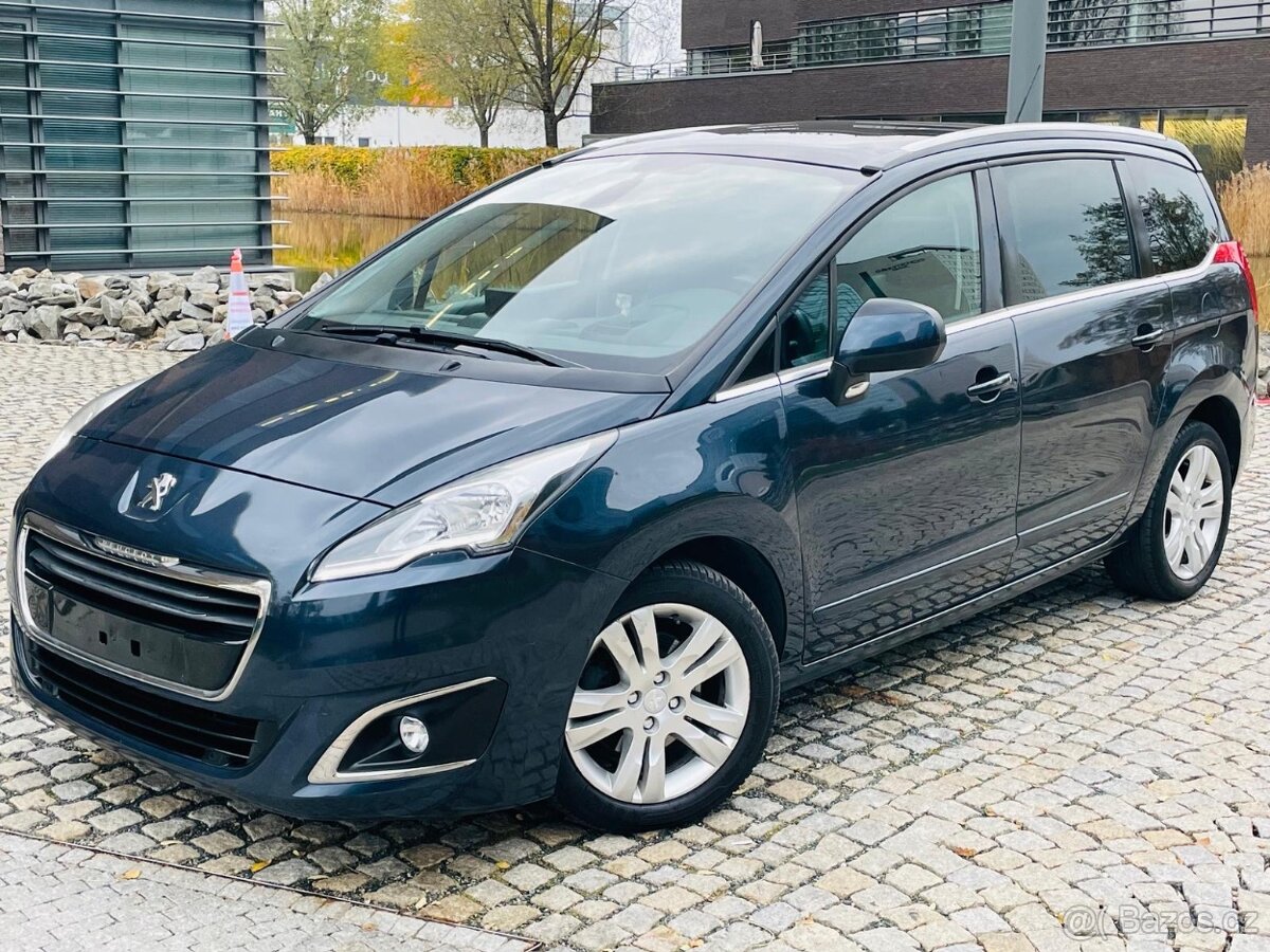 Peugeot 5008 2.0HDi MANUÁL 7MÍST VÝHŘEV SERVISKA PLNÁ VÝBAVA - 2
