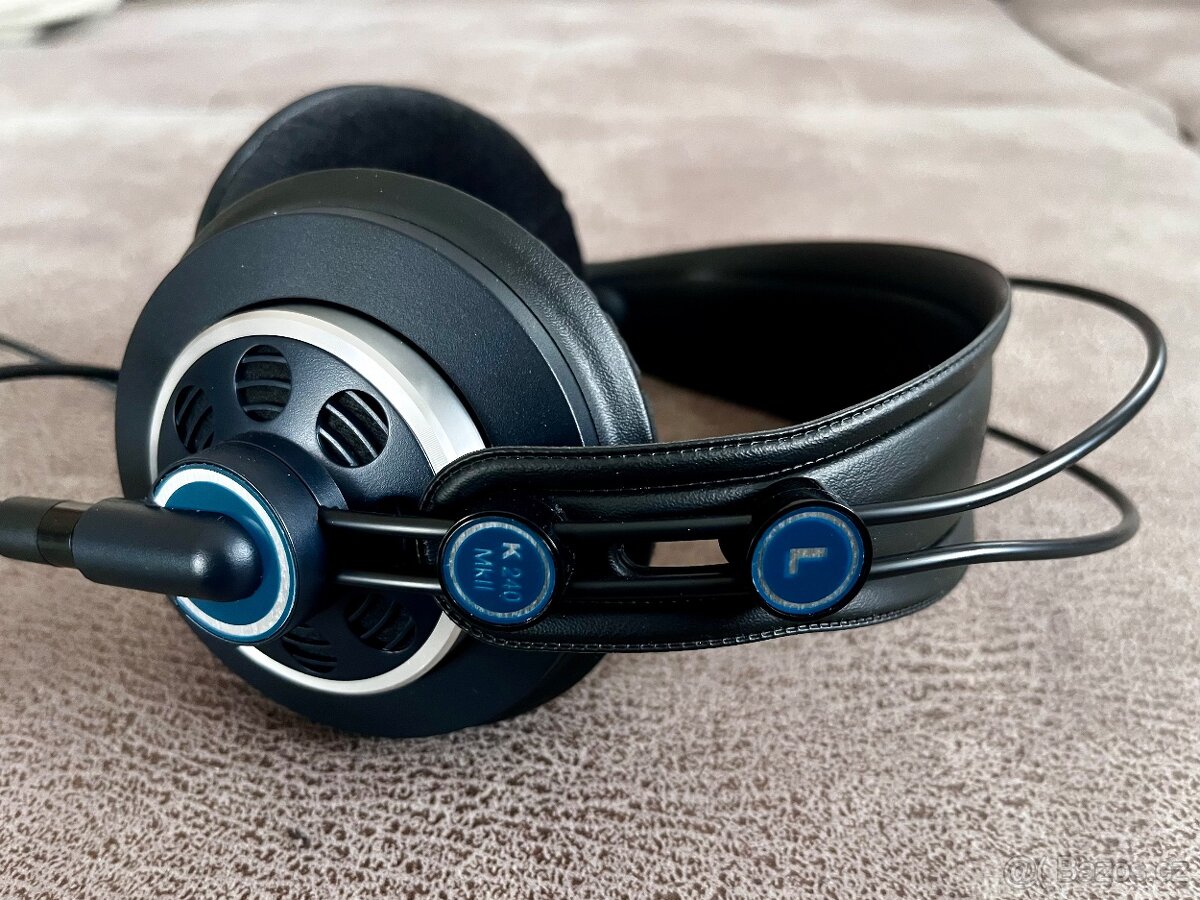 AKG K240 MKII sluchátka - 2