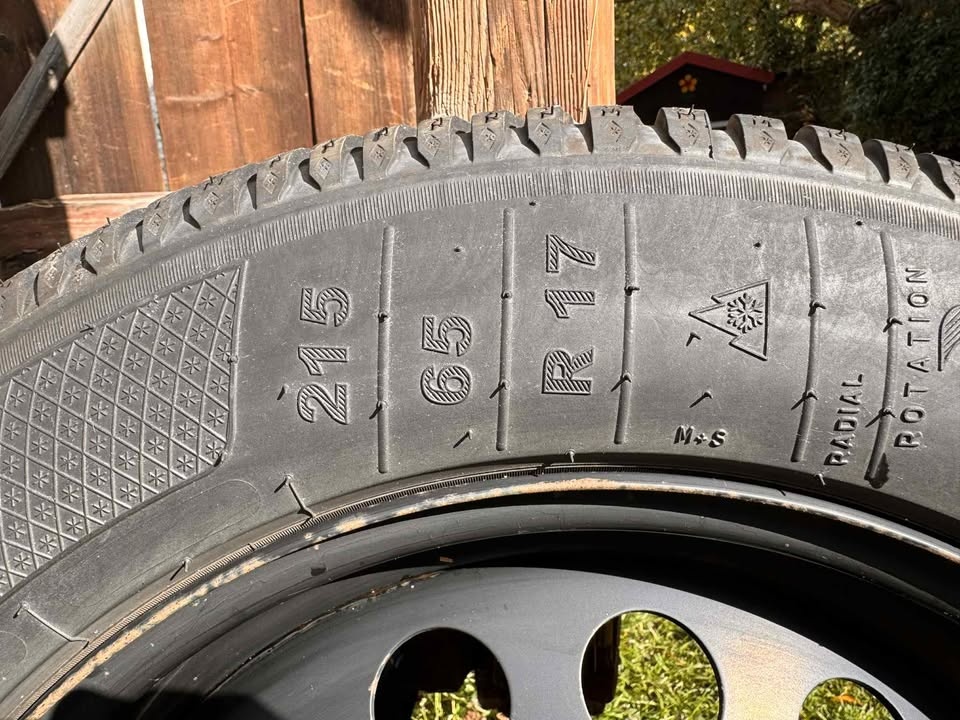 Sada kol (5x108 R17) a zimních Kleber Krisalp (215/65/17) - 2