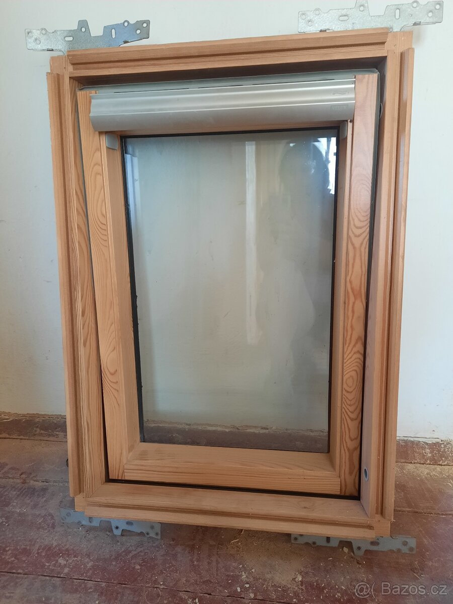 Střešní okno Velux GLL CK02 - 2