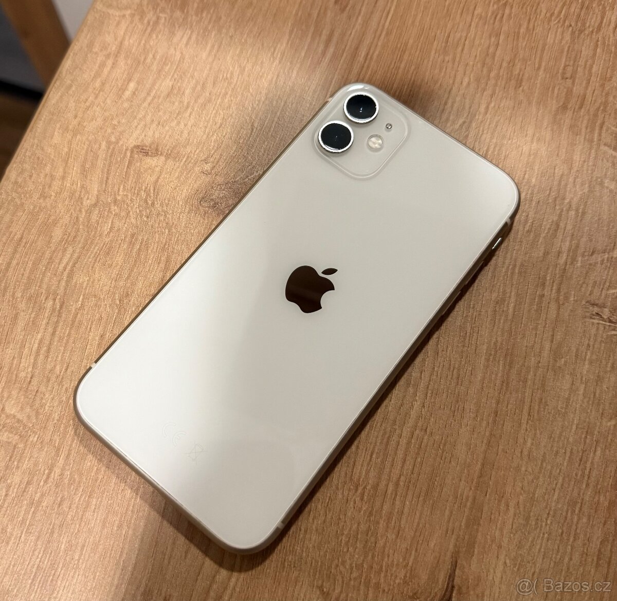 iPhone 11 (64gb) - 2