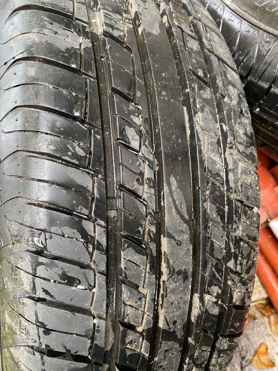 Pneumatiky a disky 215/65r15 letní - 2