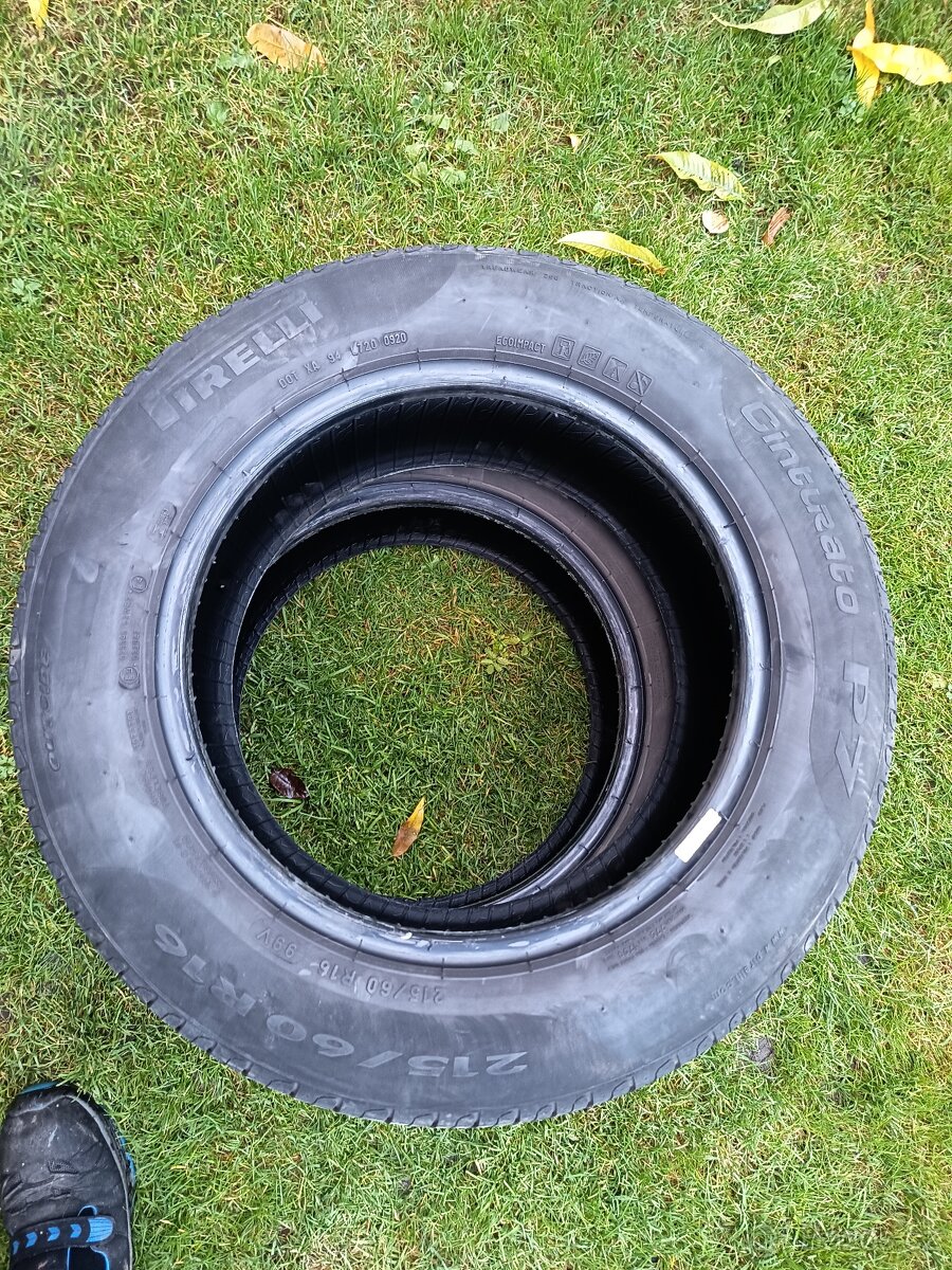 Pneu 215 60 R 16 - 2