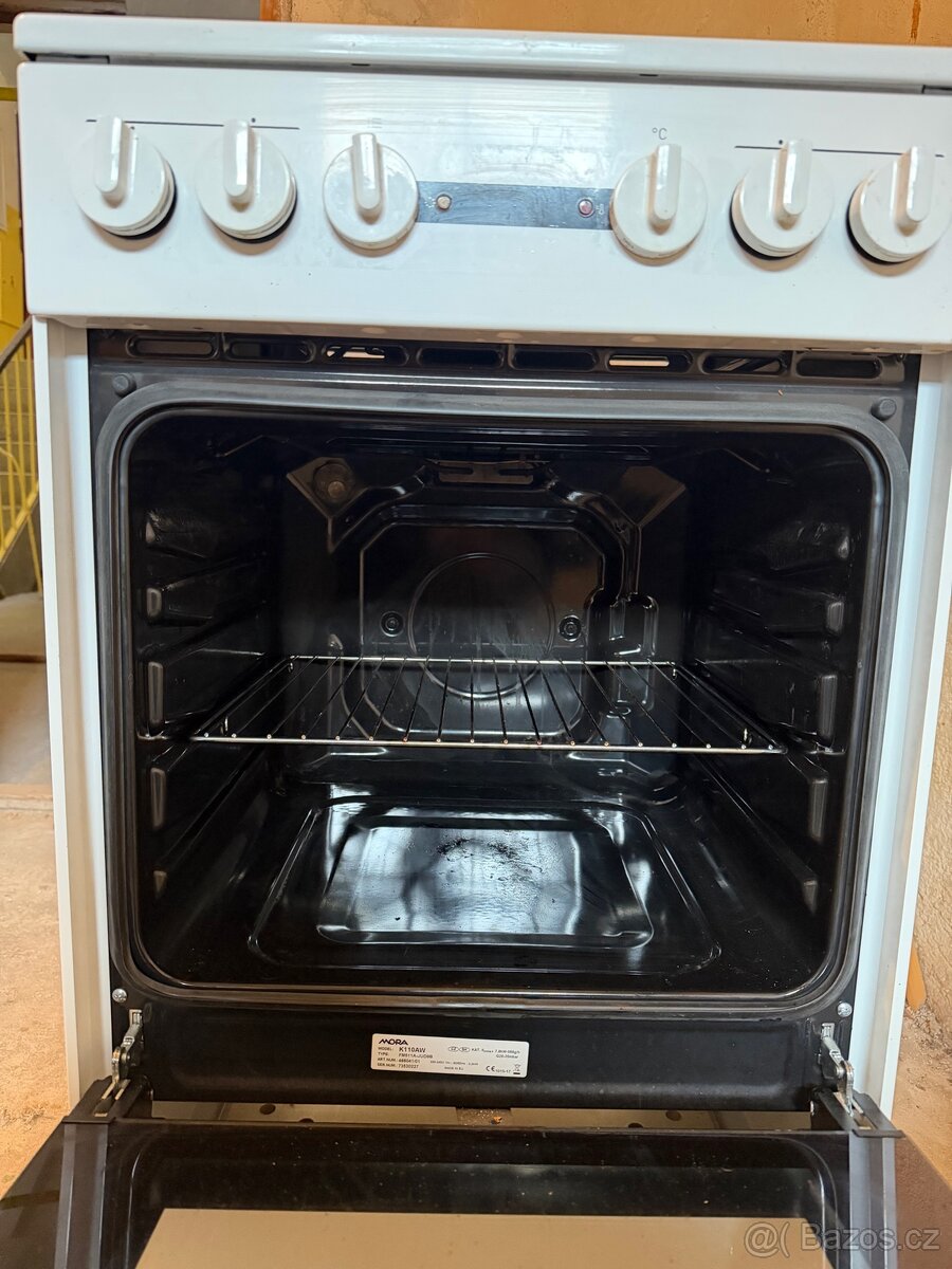 Kombinovaný sporák Mora - 2