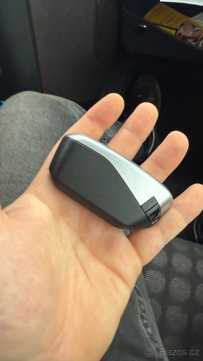 Prodám originální klíč BMW 2022+ - 2